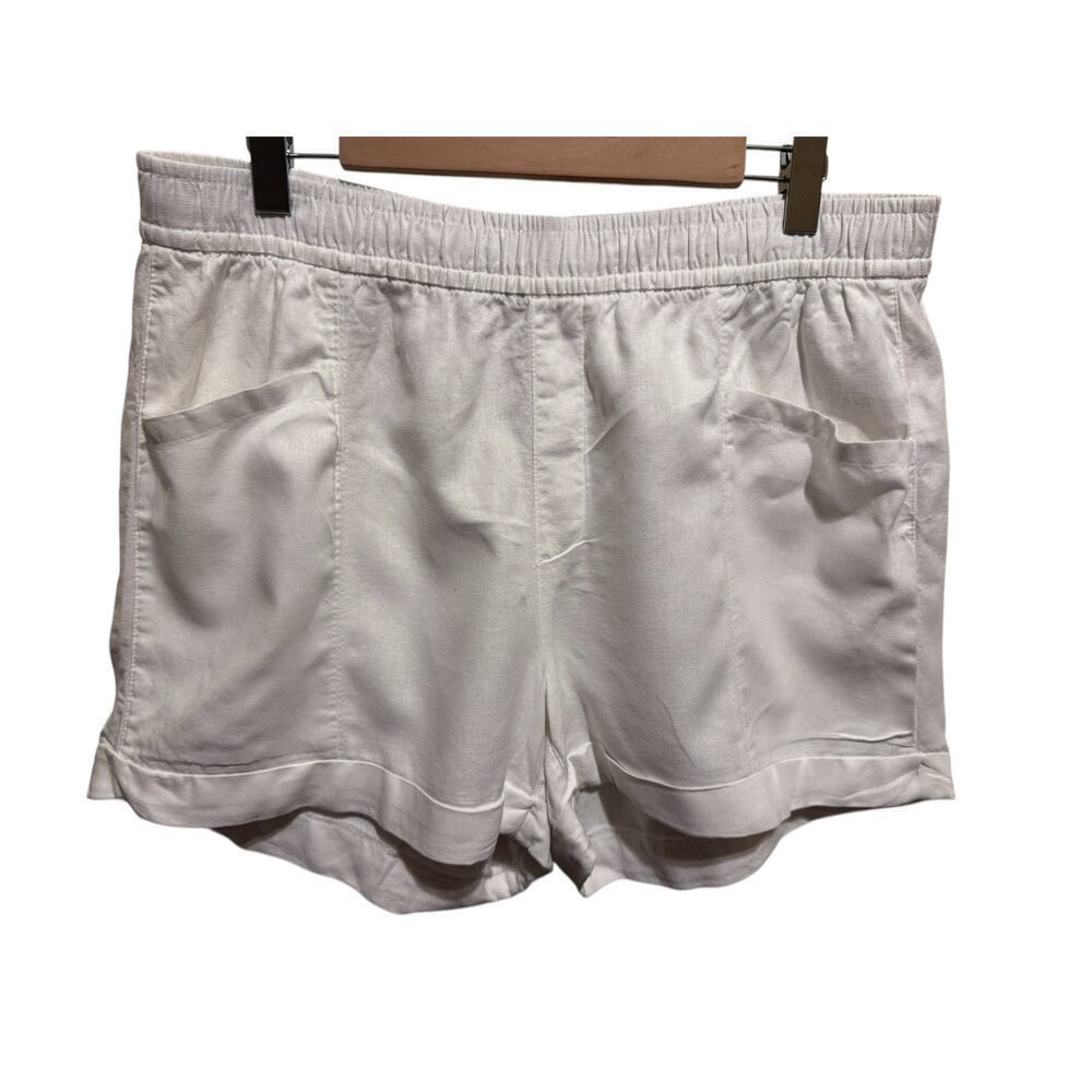 Old Navy Women's Linen Blend White Shorts Pockets Elastic Drawstring Waist Sz. L